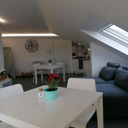 게스트하우스 Tivoli Shortlets - Catania 3*