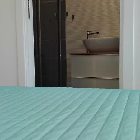 Tivoli Shortlets - Catania 게스트하우스 3*