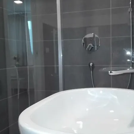 게스트하우스 Tivoli Shortlets - Catania