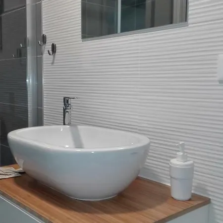 Tivoli Shortlets - Catania