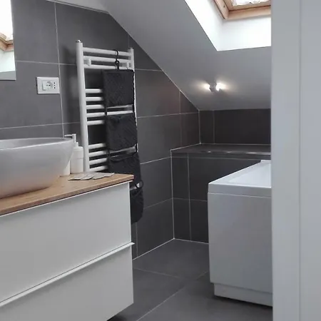 Tivoli Shortlets - Catania 게스트하우스 3*